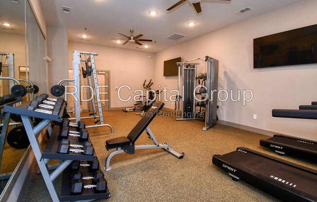 2 beds, 2 baths, 985 sqft, $1,300, Unit 2304 B1
