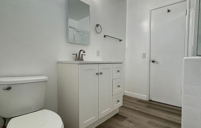 1 bed, 1 bath, 851 sqft, $2,075, Unit 24