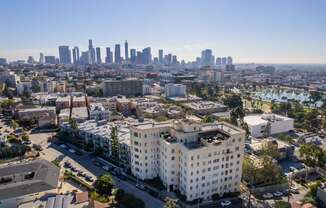 Chateau Nob Hill Apartments