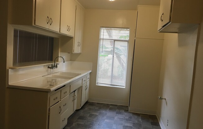 1 bed, 1 bath, $1,645, Unit 4848 - 2