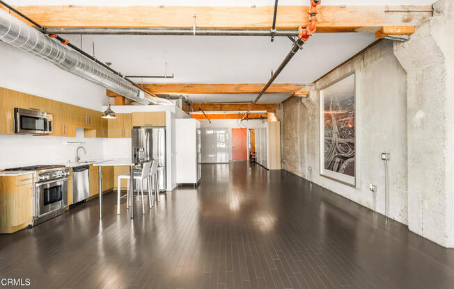 1 bed, 1 bath, 1,420 sqft, $4,300, Unit 532