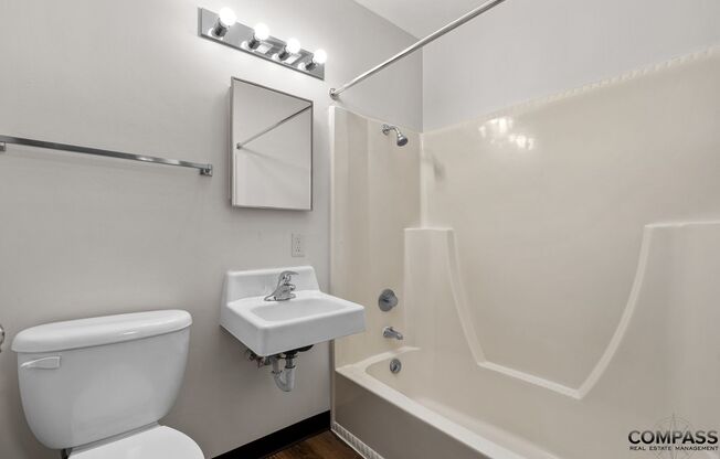 1 bed, 1 bath, 500 sqft, $995, Unit 116