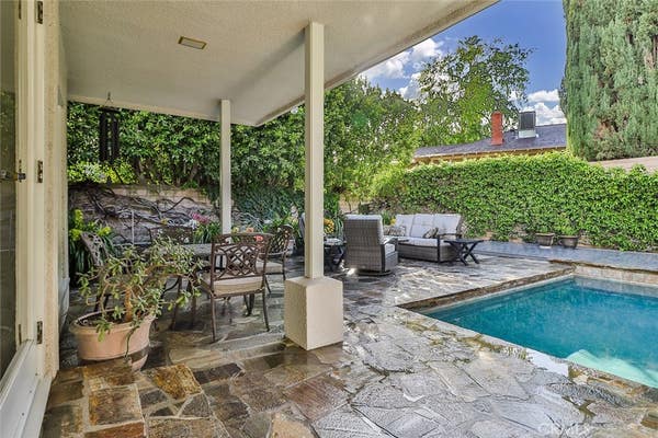 4575 DE CELIS PL