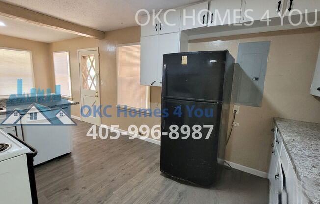 3 Bedroom, 1 Block South of UCO