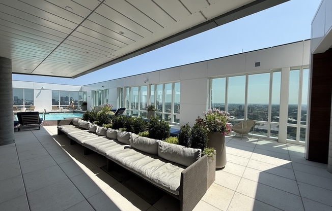 1 bed, 1 bath, 612 sqft, $3,800, Unit 27G