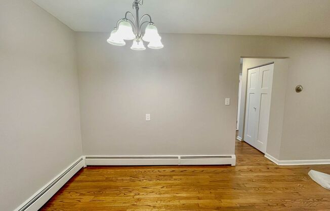 2 beds, 1 bath, $1,450