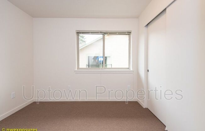 3 beds, 2 baths, 1,275 sqft, $1,900, Unit 231