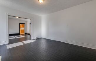 1 bed, 1 bath, $950, Unit Apt 1 (Bottom Side Door)