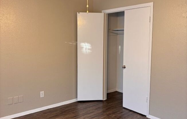 2 beds, 1 bath, 853 sqft, $1,425, Unit 649