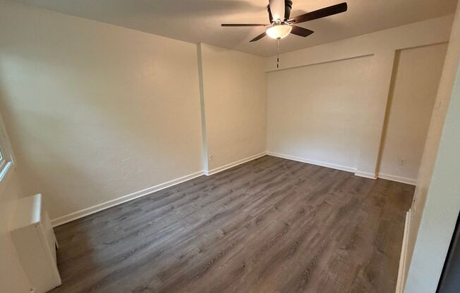 Studio, 1 bath, 374 sqft, $1,150, Unit 102