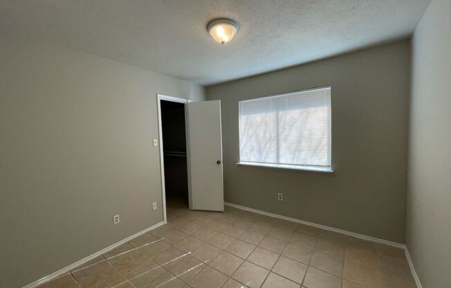 3 beds, 2 baths, $1,795