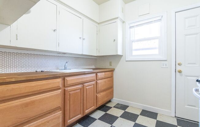 5130 N Williams