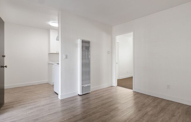 1 bed, 1 bath, $1,650, Unit 620-14