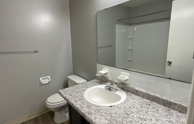 2 beds, 1 bath, $1,150, Unit 7357-D