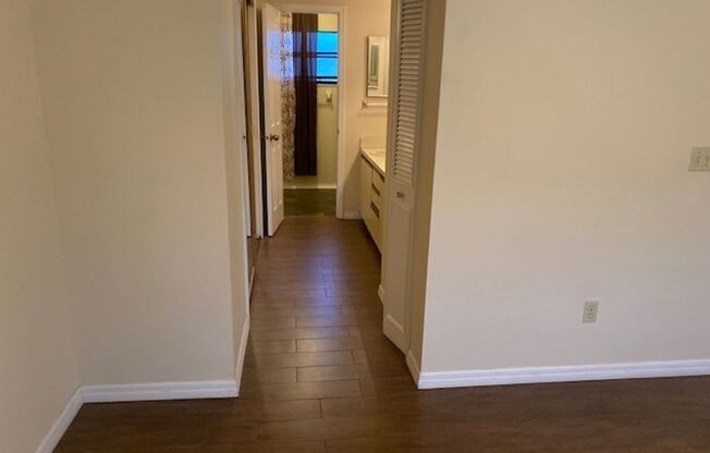 1604 Sunside Square, Unit# 33