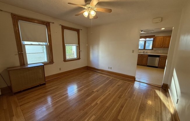 2 beds, 1.5 baths, $2,600, Unit 0