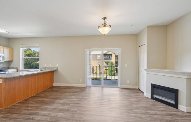 2 beds, 2 baths, 966 sqft, $1,795, Unit 302