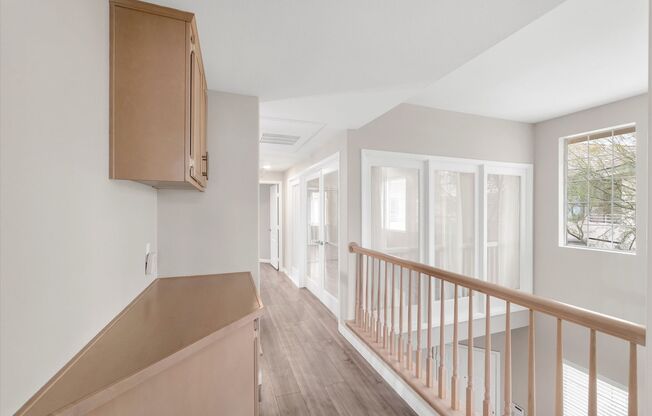 3 beds, 2.5 baths, $2,350, Unit # 1069