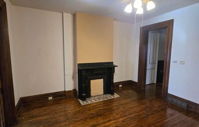 100 S 13th St