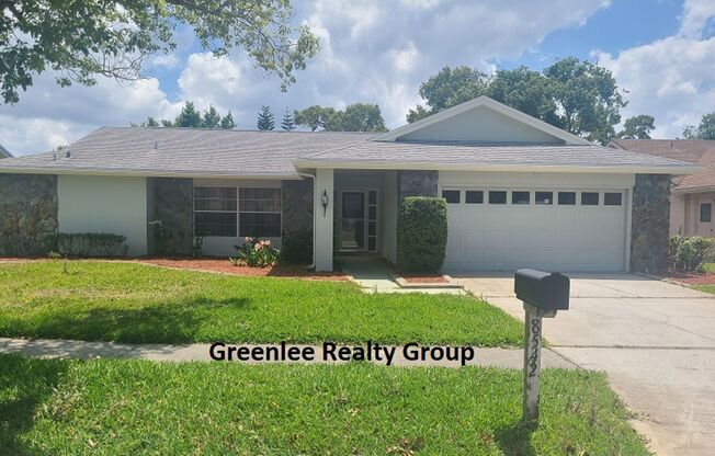 Large 3 Bed/2Bath/2 Car Garage Pool Home! Pool & Lawn Care Included!