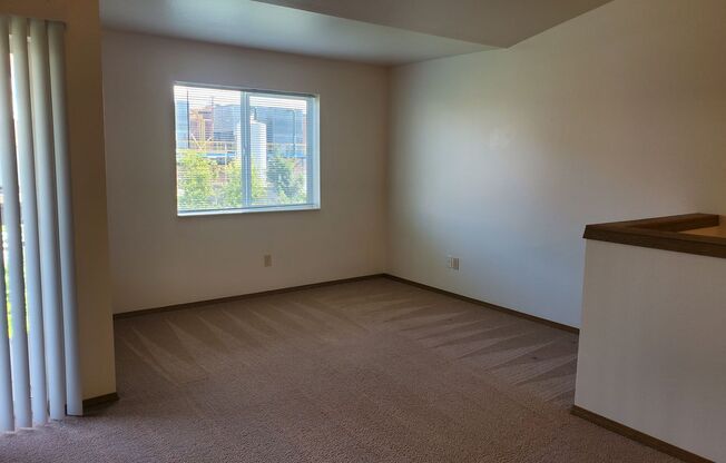 2 beds, 1 bath, 850 sqft, $1,269, Unit PL   7308