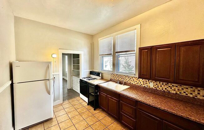 1 bed, 1 bath, 362 sqft, $875, Unit 4