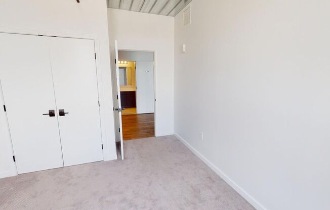 2 beds, 1 bath, 1,008 sqft, $2,295, Unit Unit 305