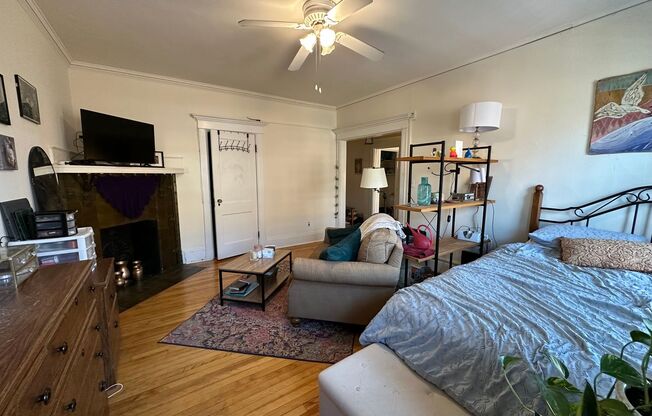 1277 Commonwealth Ave