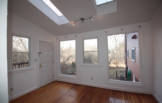 16 MIDDLESEX ST