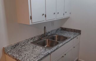 923-927 S Standard Ave