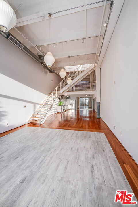 3 beds, 3 baths, 2,330 sqft, $8,500, Unit 106