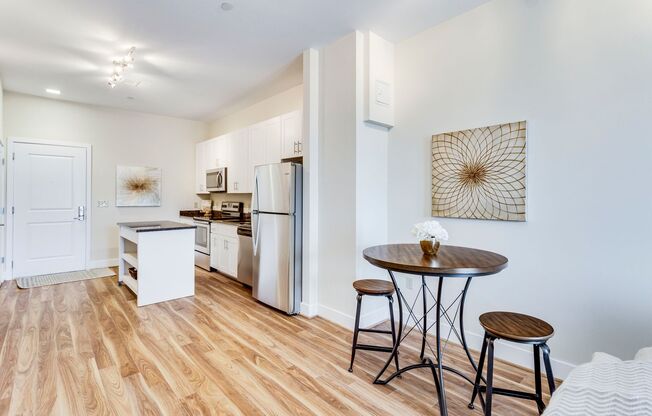1 bed, 1 bath, 718 sqft, $3,150, Unit 304