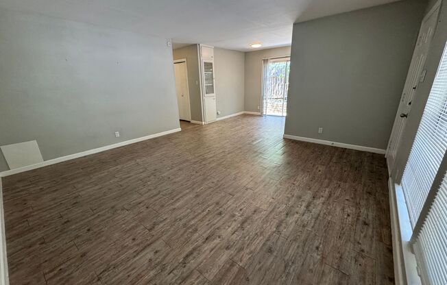 1910 Westridge Dr.