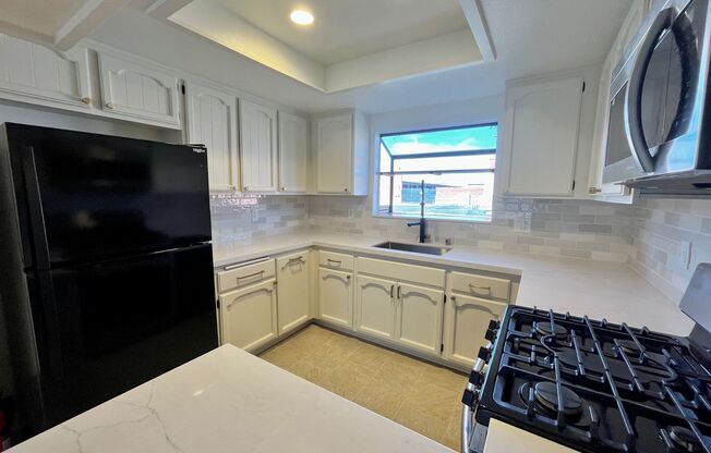 Gorgeous Torrance/Redondo Beach condo