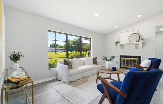 LAKEFRONT • COMPLETELY RENOVATED