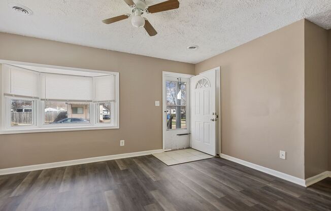 2 Bedroom, 1 Bathroom Home for Lease in Warren
