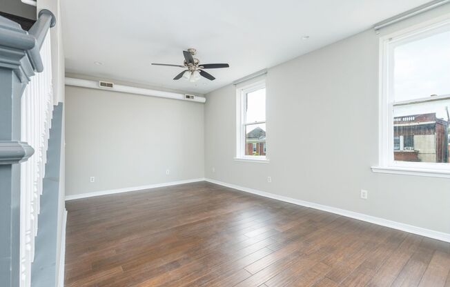 3 beds, 1 bath, 1,000 sqft, $1,995, Unit 1422-E