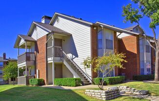 Bear Creek at Harwood Apartments