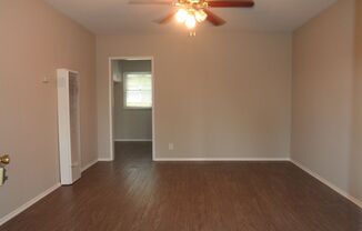 1 bed, 1 bath, 600 sqft, $2,100