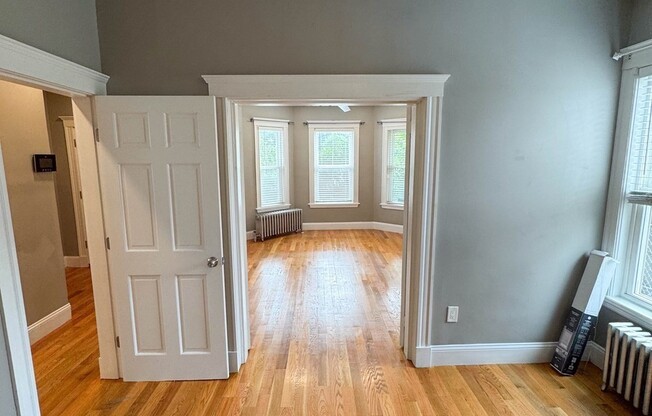 3 beds, 1 bath, 1,350 sqft, $2,750, Unit #1