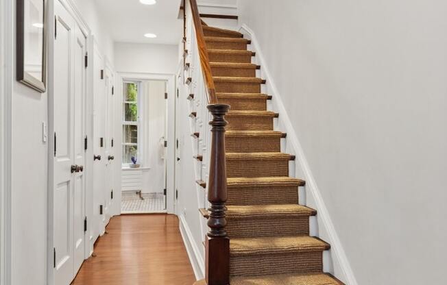 277 W 12 ST