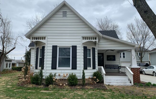 Downtown Rogers Style 3BR/2BA