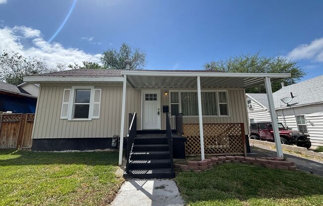 Amazing updated 4 bedroom Magna home is a must see!!