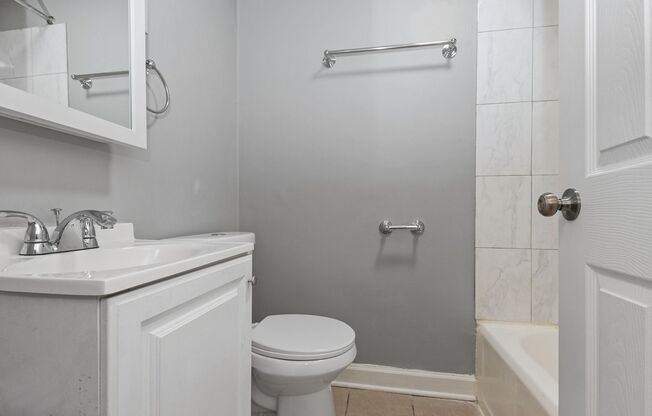 1 bed, 1 bath, $1,050, Unit 5620 - 1F