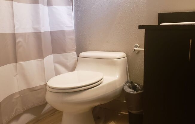 1 bed, 1 bath, 528 sqft, $2,100, Unit 105