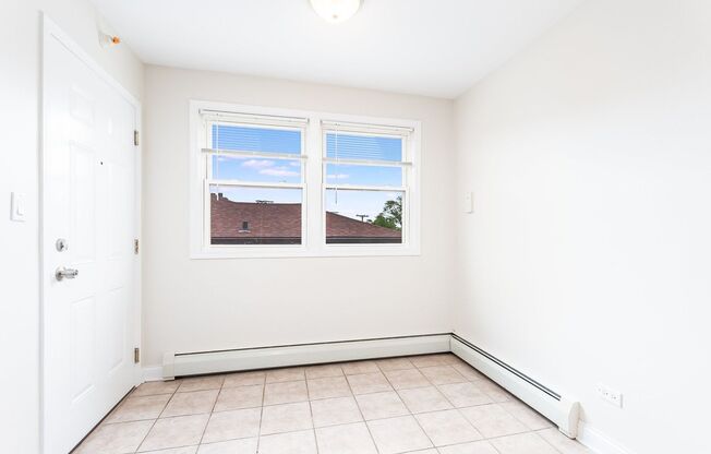 2 beds, 1 bath, $1,795, Unit Apt #3B