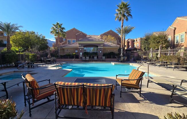 3975 N Hualapai Way #219