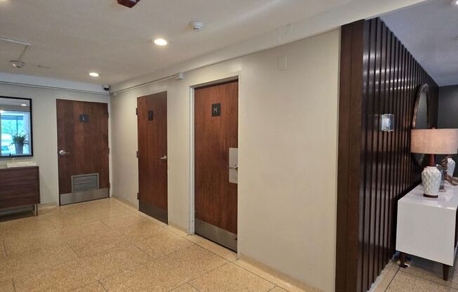 Dean Parkway  2bd-2ba Condo, Hardwood Floors, 1-double wide Garage Space included, Patio, Video Walkthrouh