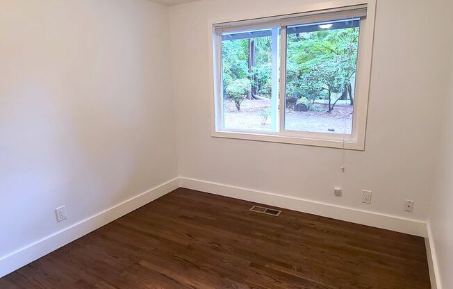 Stunning 4 Bed/2.5 Bath Home In Juanita!