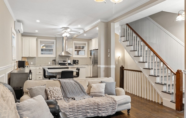 12 COLEBROOK ST